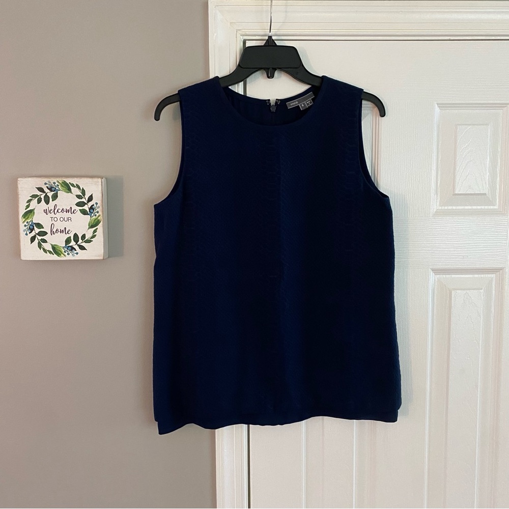Vince Snake Print Embossed Tank Top Navy Blue Silk Lined Size 6 Dressy Casual